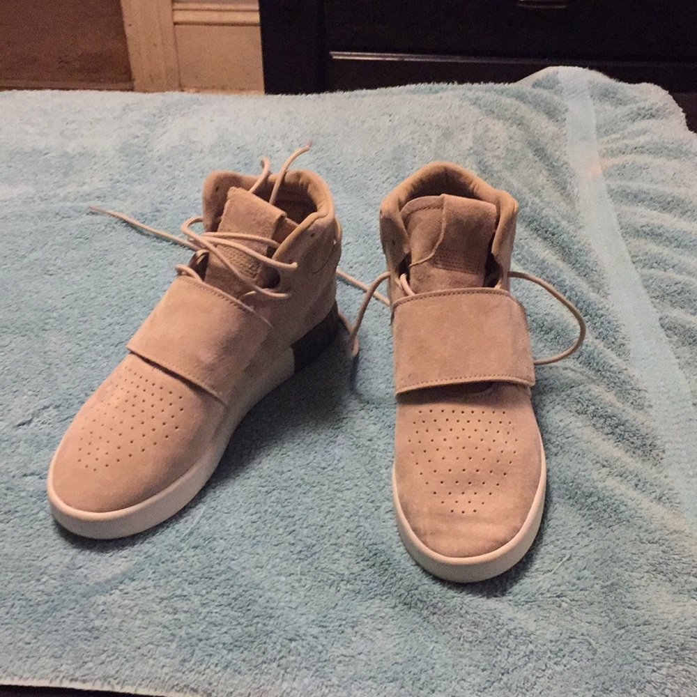 Adidas Tubular BN sneakers